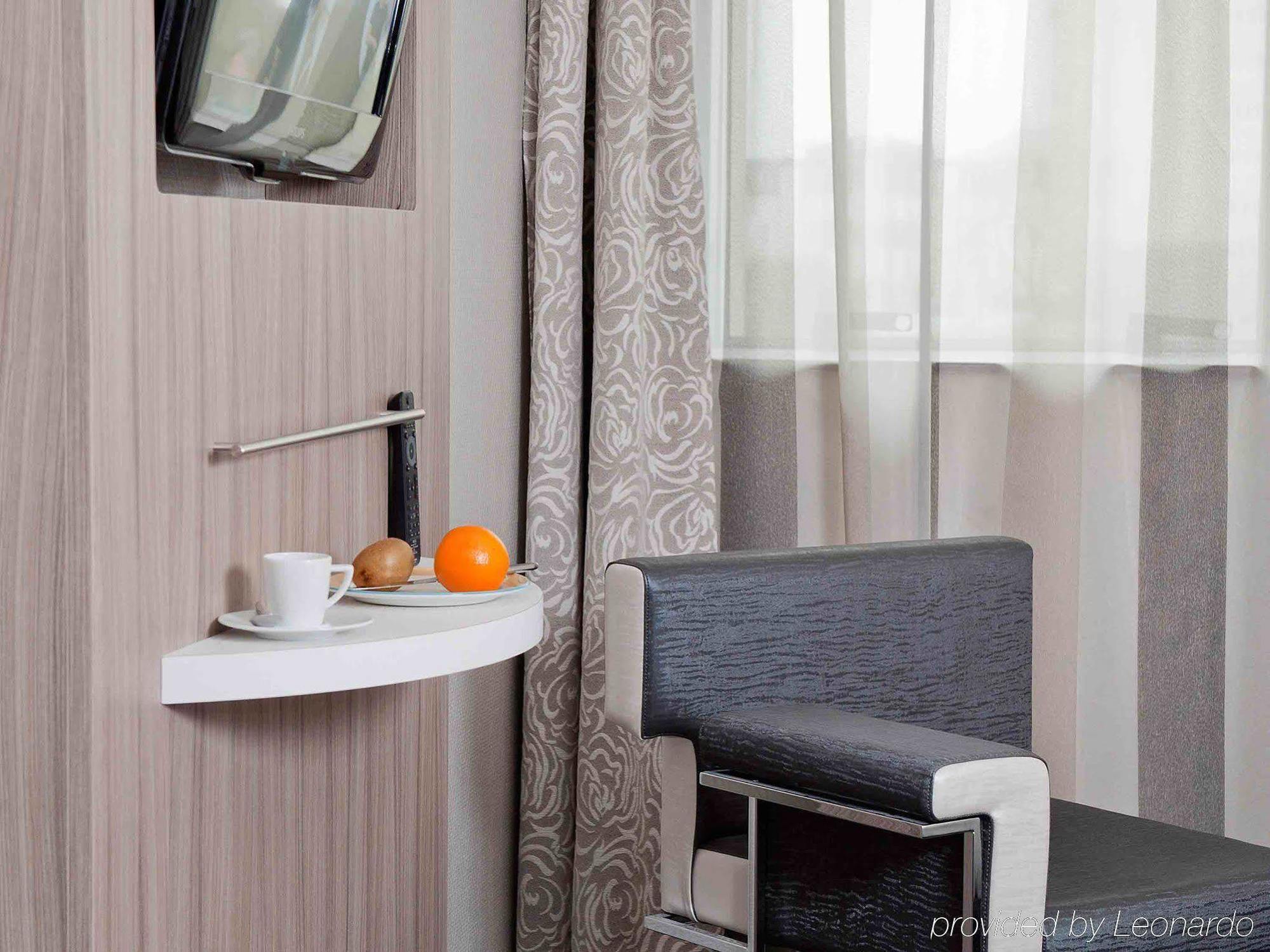 Hotel ibis Styles Melun Rubelles Exterior foto